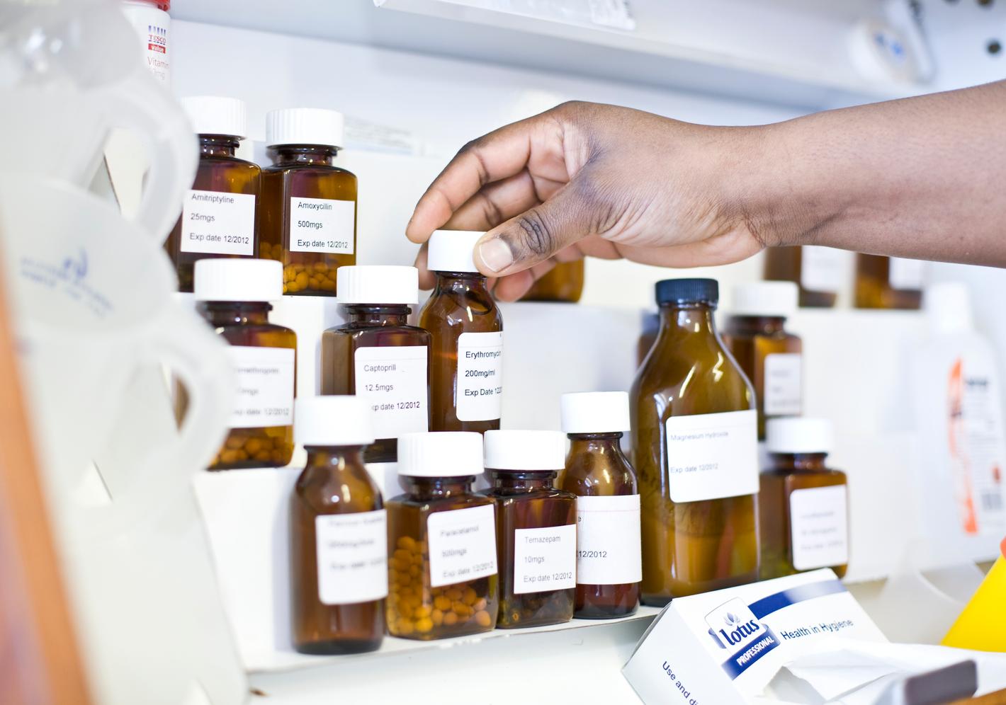 Medicine rack