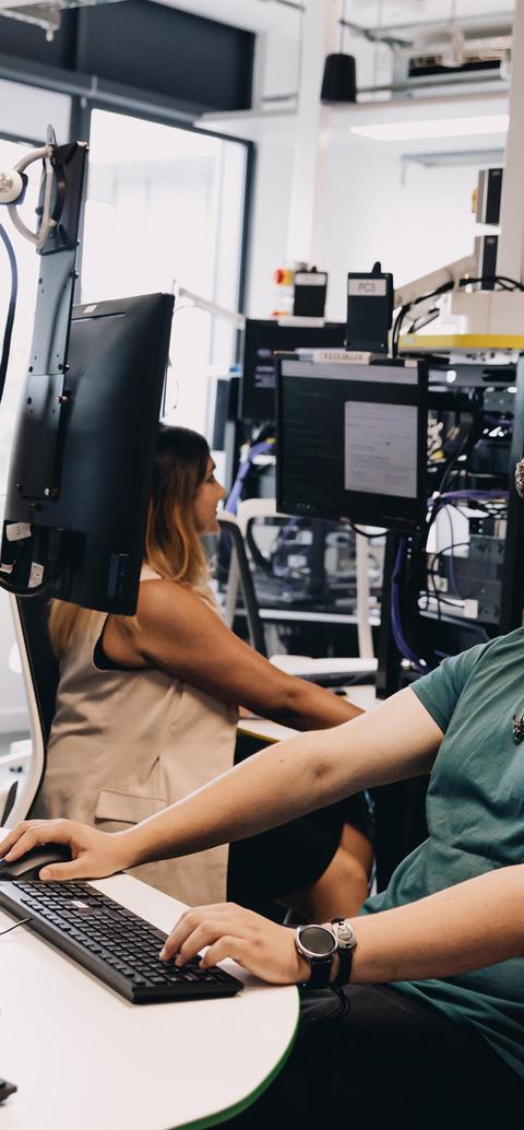 Student studying in IT facilities at 91��ɫ University