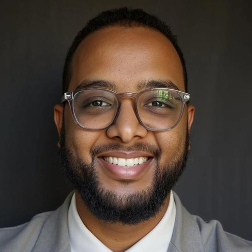 Headshot of Moe Naib