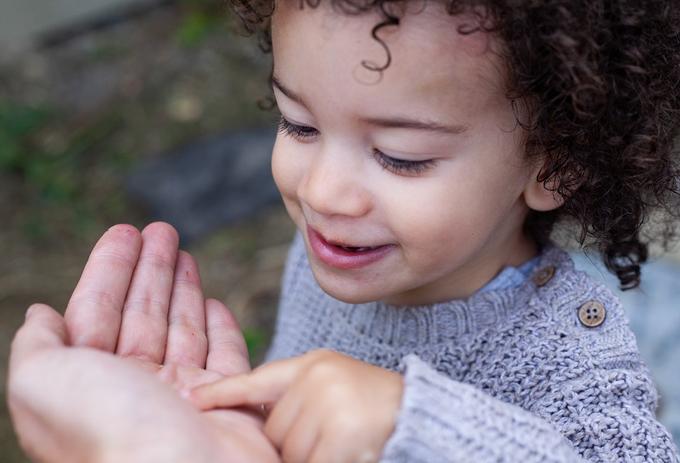 Dr Jacqueline Harding - how simple play can help child learning and future growth