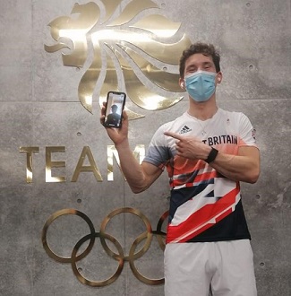 Marcus Mepstead on video call with Michael Edwards