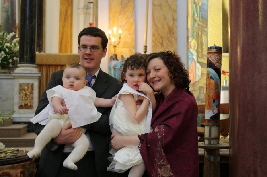 Mia with her family