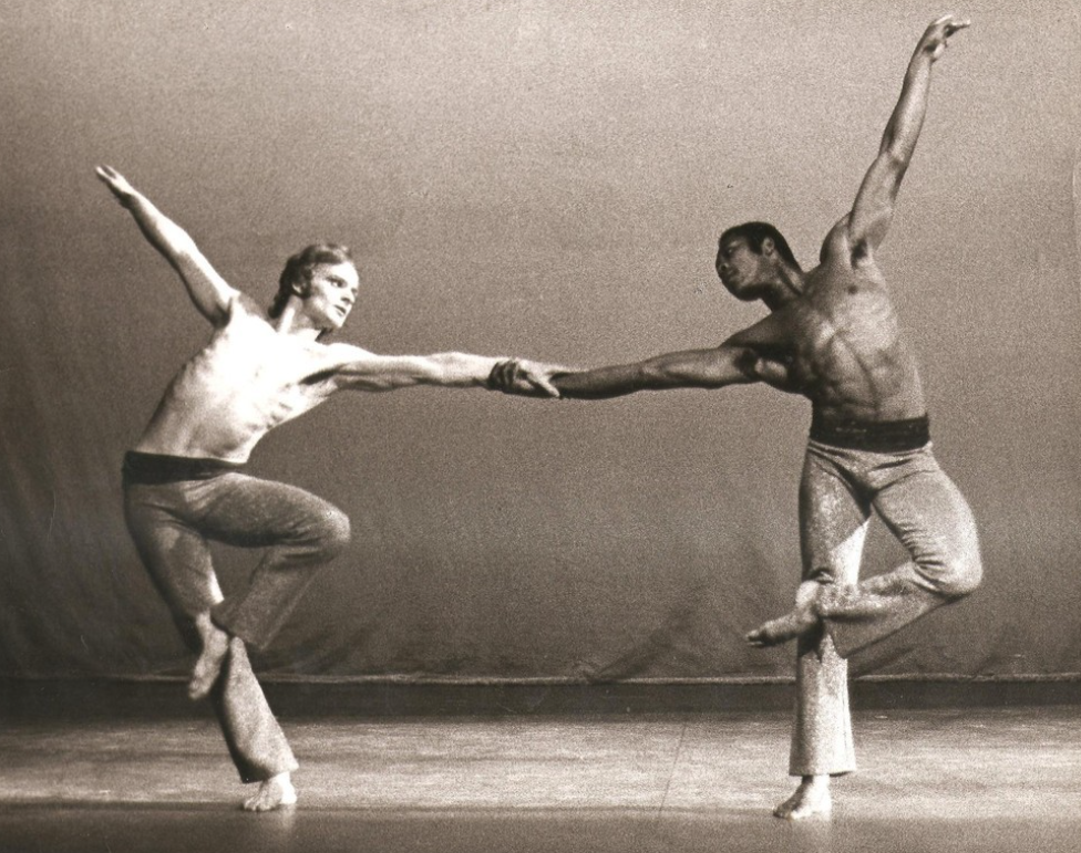 Namron dancing