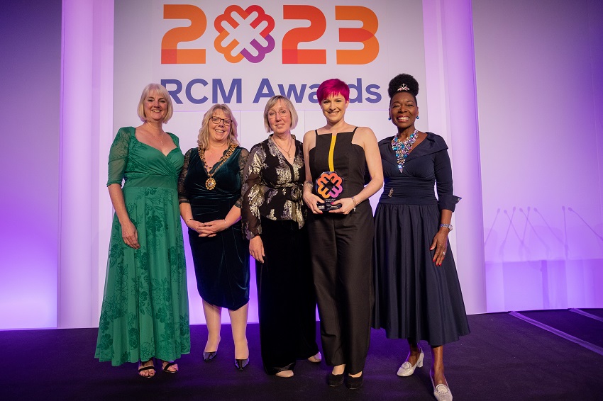 Emilie Edwards scoops national award - neurodivergent midwives