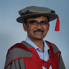 Dr Malik Tatipamula at graduation
