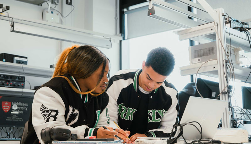Students working in an engineering lab