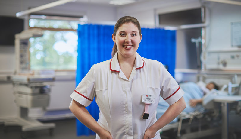 Nursing student on ward